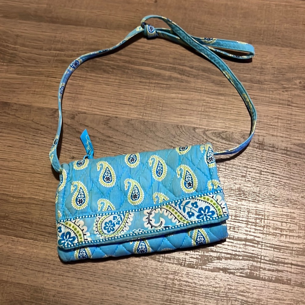 Small Vera Bradley crossbody wallet purse
